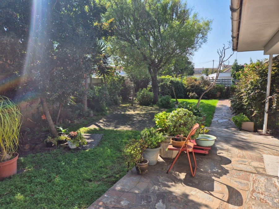 3 Bedroom Property for Sale in Thornton Western Cape